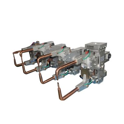 Autoverzetting met kopermetaal-robot-spotgeweer M5 160 KVA
