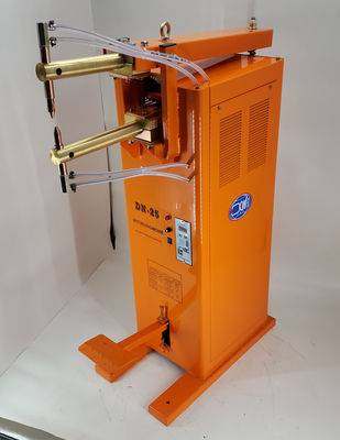In werking gestelde de Vleklasser van weerstandsmesh stainless pedal welding machine Voet